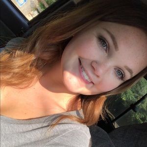 Meet your Posher, Katelyn